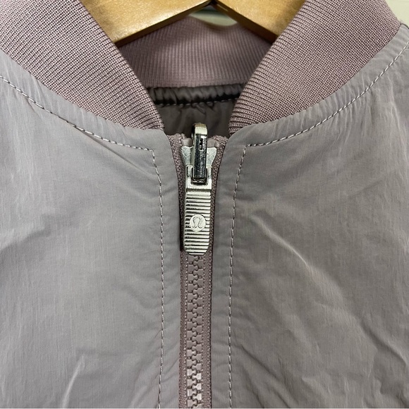 Lululemon Women's Flip It & Reverse It Jacket Purple Size 2 Full Zip PrimaLoft - Picture 5 of 16